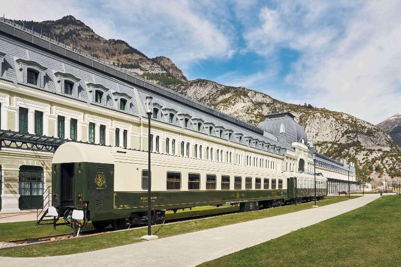 Canfranc Estacion Royal Hideaway Hotel Exterior photo